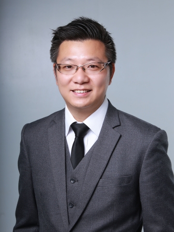 Mr Ivan Shum